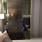 29 Venti Luxury 4*