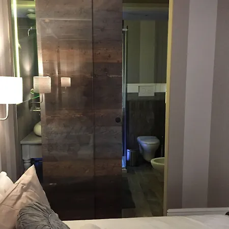 29 Venti Luxury 4*